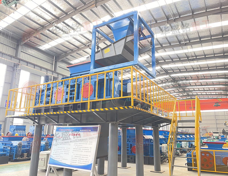 時產300噸雙輥制砂機怎么樣？石灰石制砂用什么設備？